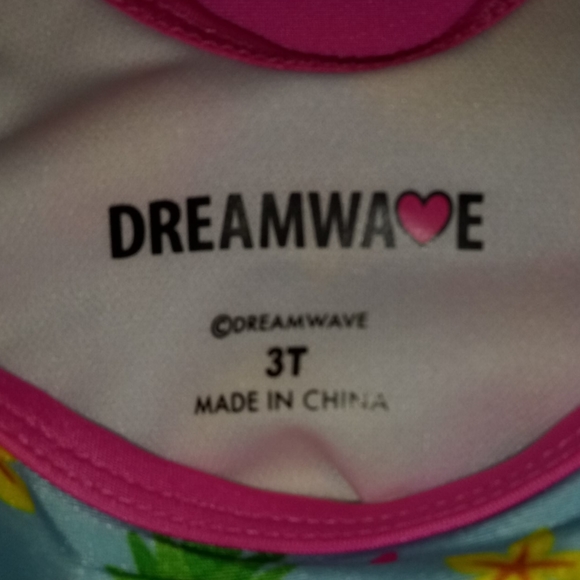 DREAMWAVE SWIMSUIT & RASHGUARD SET - Picture 5 of 6